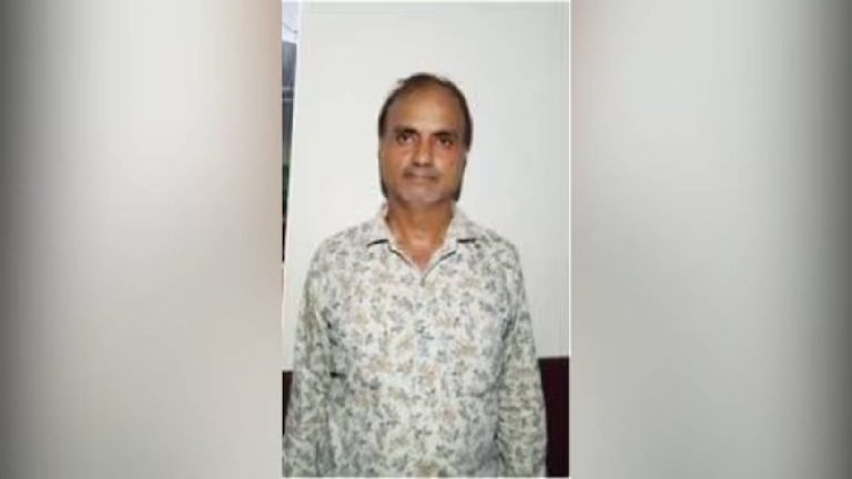 Ganesh Chaturthi: వాట్సాప్‌లో “గణేష్ చతుర్థి” శుభాకాంక్షల మెసేజ్‌లను తొలగించిన ప్రిన్సిపాల్ అరెస్ట్..