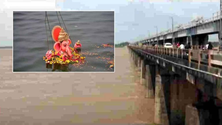 Ganesh Nimajjanam 2024: వరుసగా రెండో రోజూ నిలిచిన గణేష్‌ నిమజ్జనాలు.. విగ్రహాలు వెనక్కి పంపుతున్న పోలీసులు..