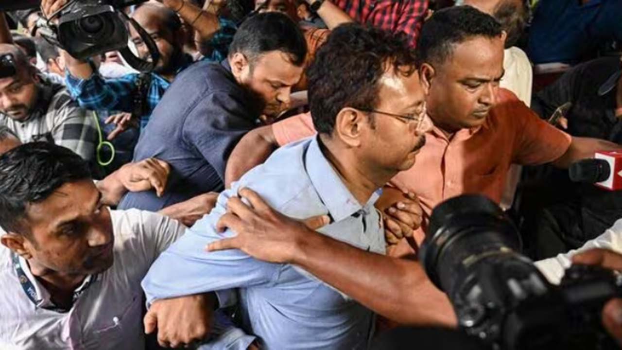 Sandip ghosh: సుప్రీంకోర్టులో ఆర్జీ కర్ మాజీ ప్రిన్సిపాల్‌కు షాక్.. సీబీఐ దర్యాప్తుపై వేసిన పిటిపిన్ కొట్టివేత