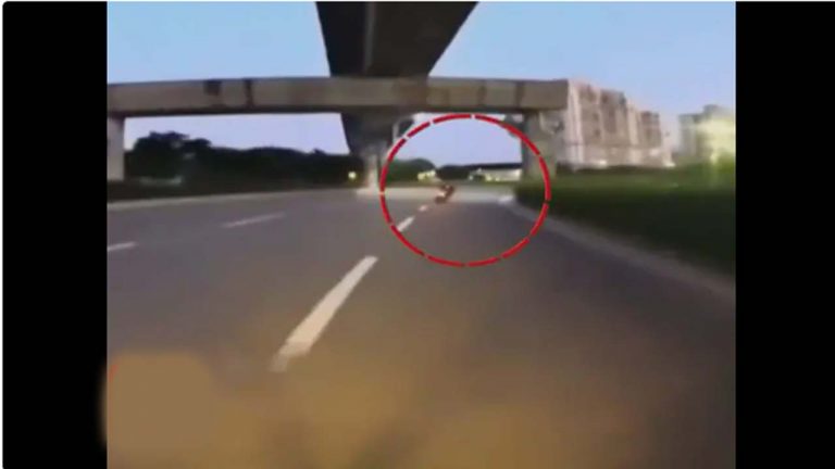 Gurugram Accident: కారు ఢీకొని బైకిస్టు మృతి.. డ్రైవర్‌కు బెయిల్ ఇవ్వడంపై బాధిత కుటుంబం ఆగ్రహం