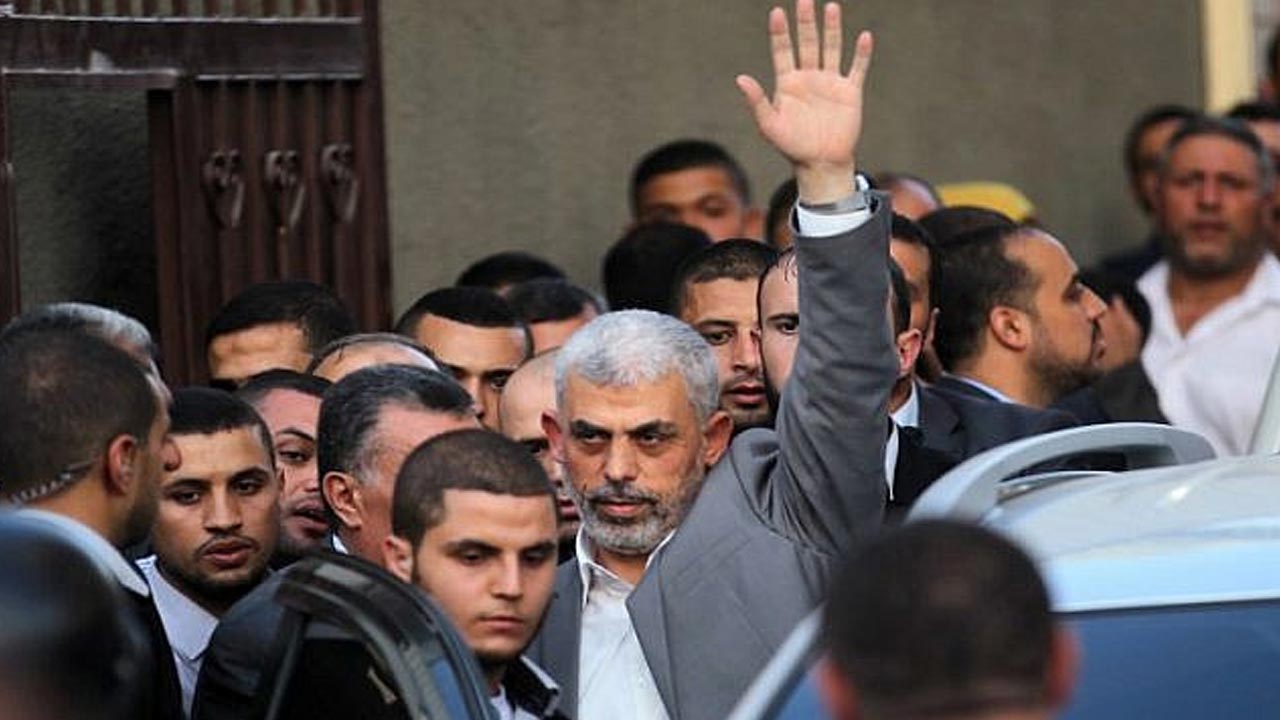 Israel–Hamas: హమాస్‌ అధినేత జాడ తెలిసినా చంపకుండ వదిలేసిన ఇజ్రాయెల్..