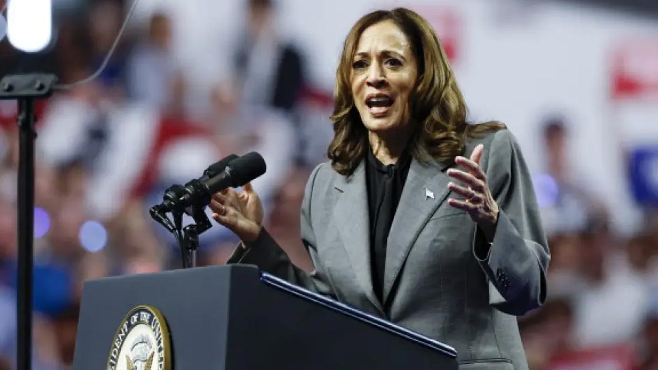 Kamala Harris: అక్రమ వలసలపై కమలా హారిస్ కీలక వ్యాఖ్యలు..