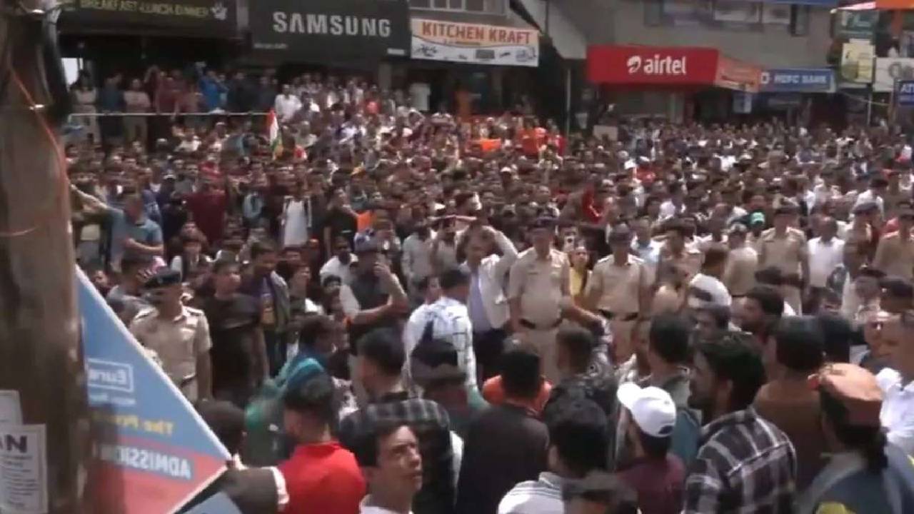 Himachal Pradesh: హిమాచల్ రాజకీయాల్లో ‘మసీదు’ వివాదం.. లవ్‌జీహాద్‌పై కాంగ్రెస్ మంత్రి వ్యాఖ్యలు..