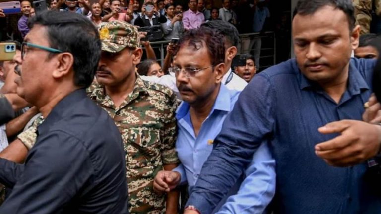 Breaking News: కోల్‌కతా అత్యాచారం కేసులో ఆర్‌జీకర్ మాజీ ప్రిన్సిపాల్, పోలీస్ అధికారి అరెస్ట్