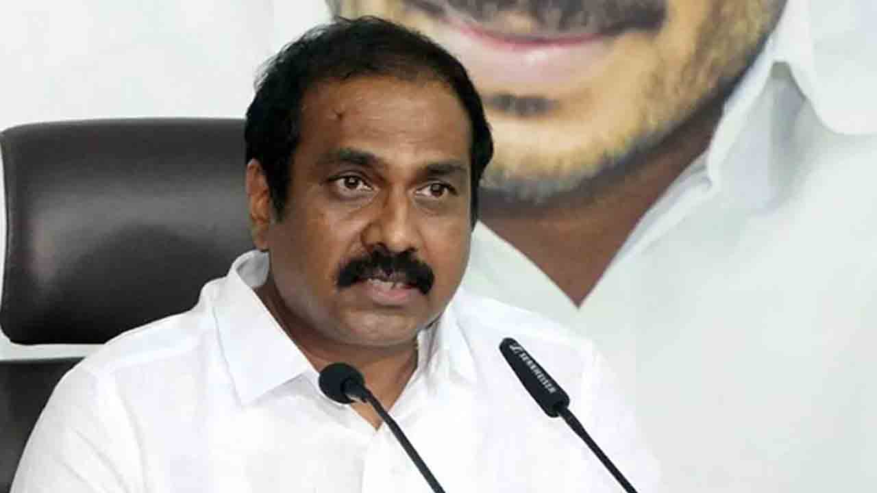 Kurasala Kannababu: రాష్ట్రంలో వరదలపై మాజీ మంత్రి కీలక వ్యాఖ్యలు..