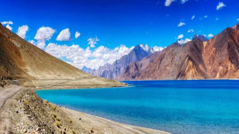 Ladakh: లడఖ్‌లో ఒంటరిగా బైక్ రైడ్.. ఆక్సిజన్ అందక యువకుడి మృతి