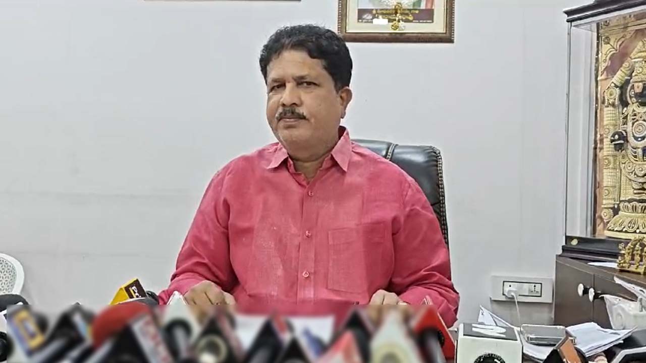 MLA Madhavaram: ప్రజలను సంక్షేమ పథకాల నుండి దారి మళ్లించేందుకు హైడ్రా కూల్చివేతలు..