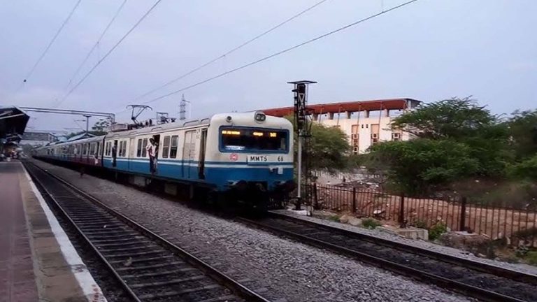MMTS : అలర్ట్..  రాత్రంతా తిరగనున్న MMTS రైళ్లు