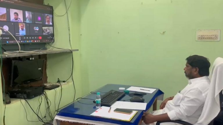 Mallu Bhatti Vikramarka: విద్యుత్ శాఖ పనితీరు బాగుంది.. అధికారులకు భట్టి విక్రమార్క ప్రశంస