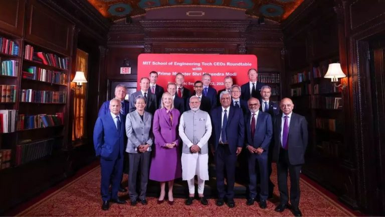 PM Modi: 15 టాప్ టెక్ కంపినీల సీఈవోలతో రౌండ్‌టేబుల్‌ భేటీ నిర్వహించిన మోడీ!