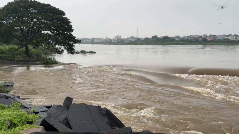 Munneru River: మున్నేరుకు మరో వరద ముప్పు..! 16 అడుగులకు నీటిమట్టం..