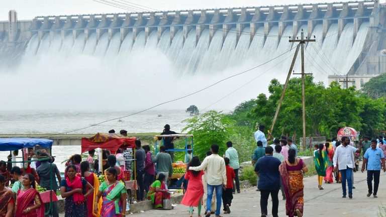 Nagarjuna Sagar: మళ్లీ కృష్ణమ్మ పరవళ్లు.. నాగార్జున సాగర్‌ 26 గేట్లు ఎత్తివేత…