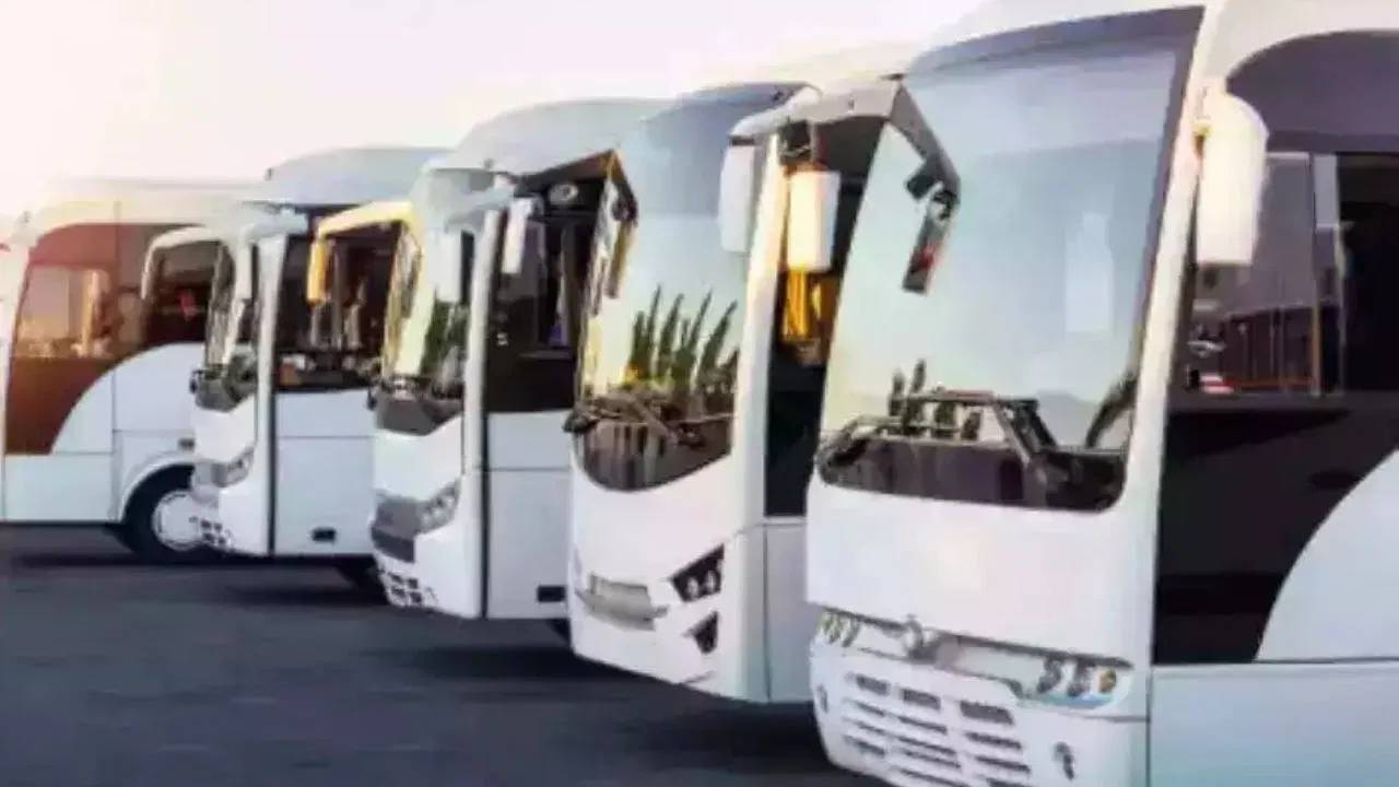 Delhi : లోపల వైఫై, జీపీఎస్, సీసీటీవీ..ఢిల్లీలోని సామాన్య ప్రజల కోసం స్పెషల్ బస్సు సర్వీసు