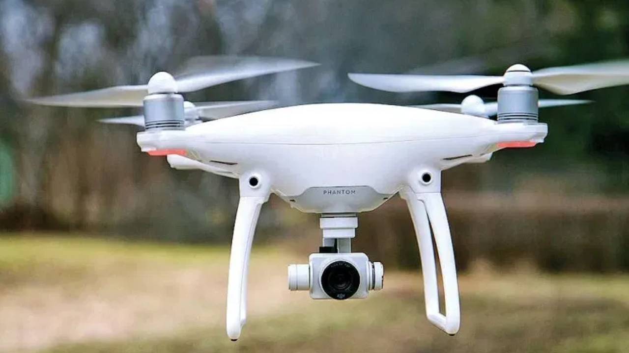 Drones : డ్రోన్ కొనాలని ప్లాన్ చేస్తున్నారా..ఈ రూల్స్ తెల్సుకోకపోతే జైలుకు వెళ్లాల్సిందే