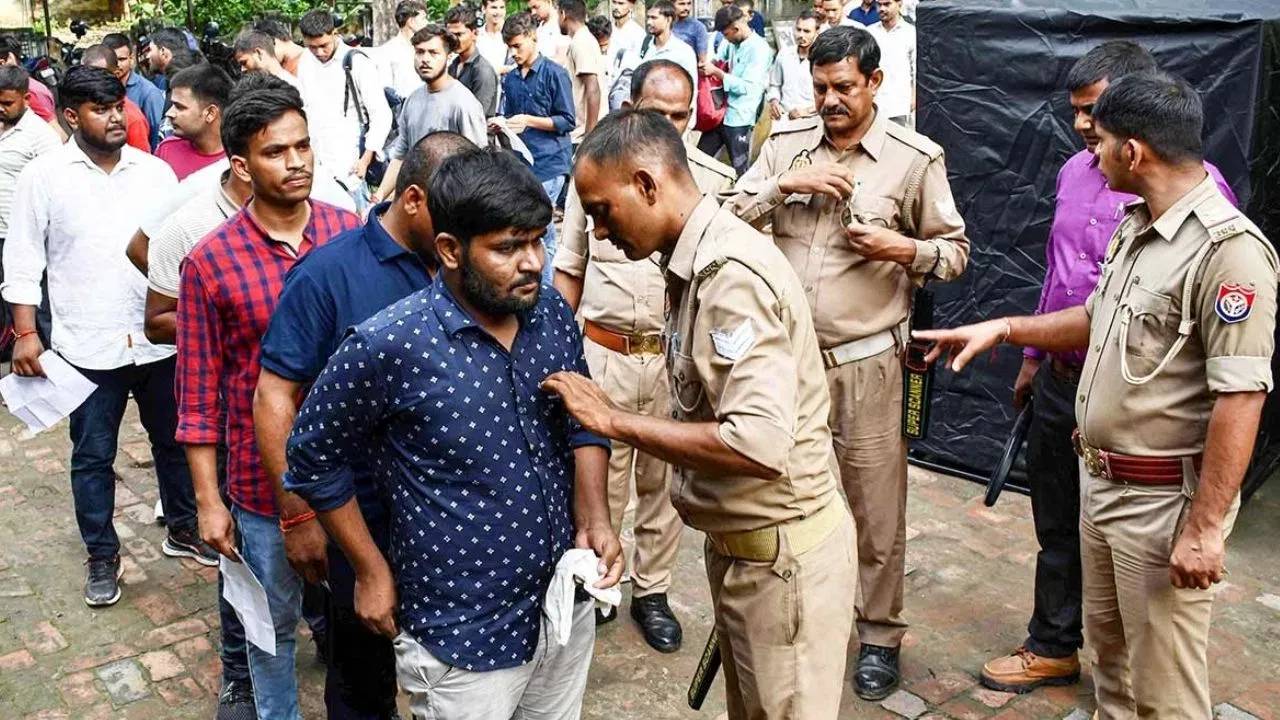 Jharkhand : ఫిజికల్ టెస్టులో 10మంది మృతి.. జార్ఖండ్ కానిస్టేబుల్ రిక్రూట్‌మెంట్ టెస్ట్ అంత కష్టామా ?