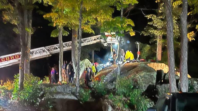 America : గుండ్రాళ్ల మధ్య తొమ్మిది గంట పాటు నరకం..  రెస్క్యూ టీం ఏం చేసిందంటే ?