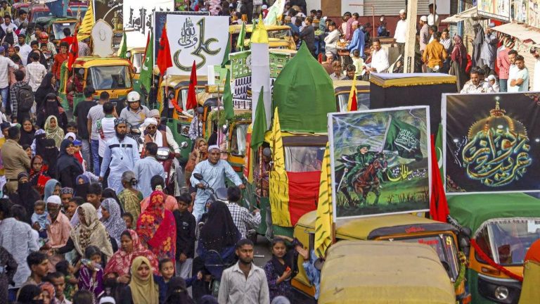 Karnataka : పాలస్తీనా జెండా పట్టుకోవడంలో తప్పు లేదు… వివాదానికి ఆజ్యం పోసిన కర్ణాటక మంత్రి