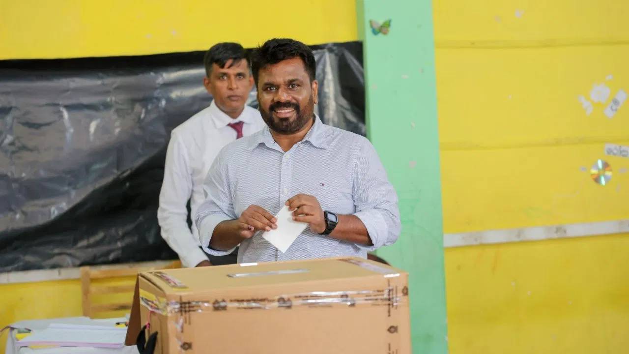 Srilanka : శ్రీలంకకు కొత్త అధ్యక్షుడు.. విజయపథంలో దూసుకెళ్తున్న అనురకుమార దిసానాయకే