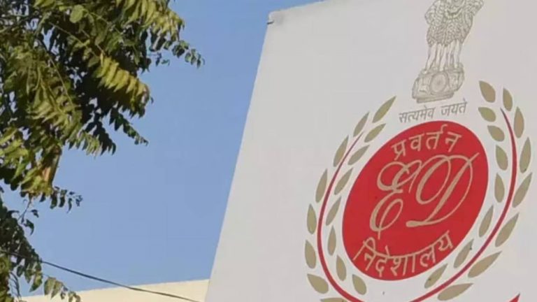 Kolkata Rape Case : కోల్ కతా హత్యాచారం కేసులో ఈడీ ఎంట్రీ.. పలు చోట్ల దాడులు