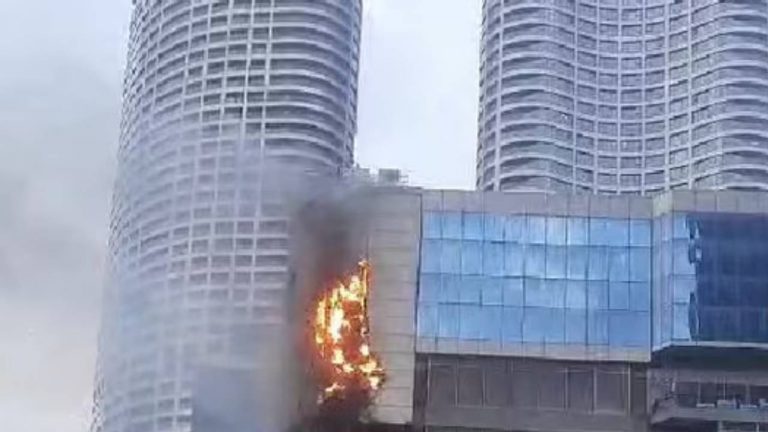 Mumbai : ముంబైలోని టైమ్స్ టవర్ లో భారీ అగ్ని ప్రమాదం.. మంటలార్పుతున్న ఫైర్ ఇంజన్లు