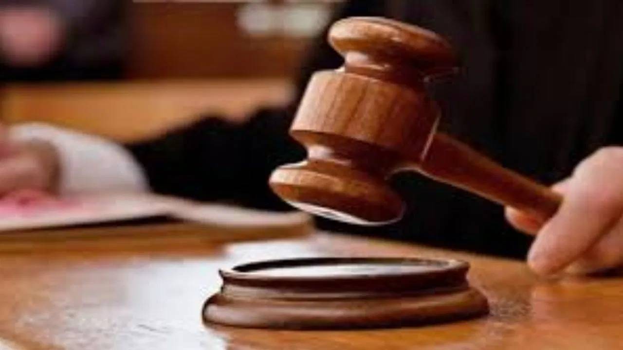 Supreme Court : అబార్షన్ కు అనుమతి ఇవ్వండి.. కోర్డుకు ఆశ్రయించిన ఏడు నెలల గర్భవతి