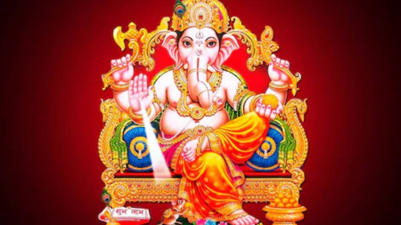Ganesh Chaturthi 2024: వినాయకచవితి నాడు ఈ వస్తువును సమర్పించండి.. కోరిన కోర్కెలు నెరవేరుతాయి