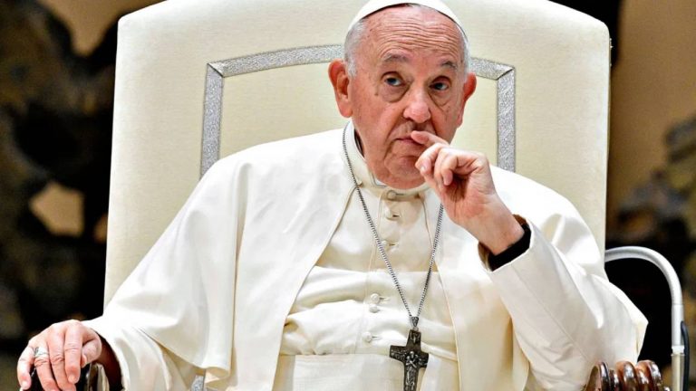 Pope Francic : ఇండోనేషియాలో పోప్ ఫ్రాన్సిస్‌పై దాడి.. ఏడుగురు నిందితులు అరెస్ట్