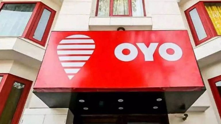 OYO : కస్టమర్‌తో ఆ పని చేసిన హోటల్ యజమాని.. రూ.లక్ష చెల్లించాల్సిందే అన్న కోర్టు