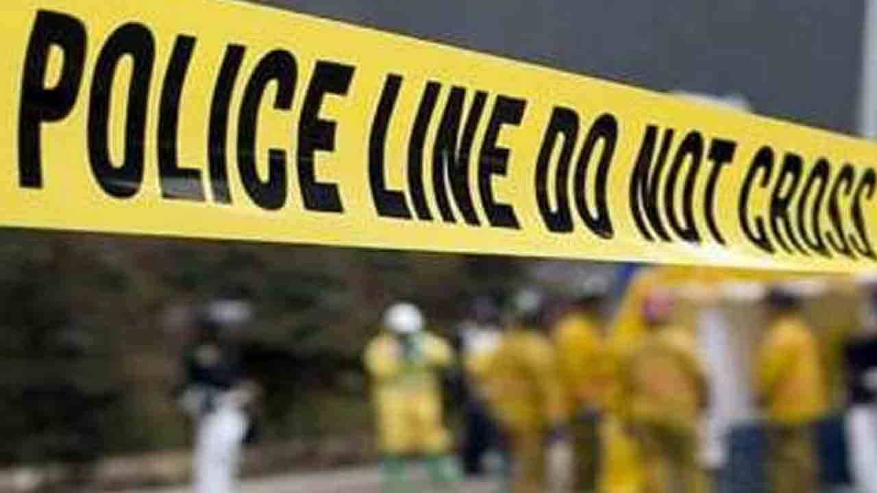 Noida: విషాదం.. కూలిన ఇంటి పైకప్పు, నలుగురి పరిస్థితి విషమం