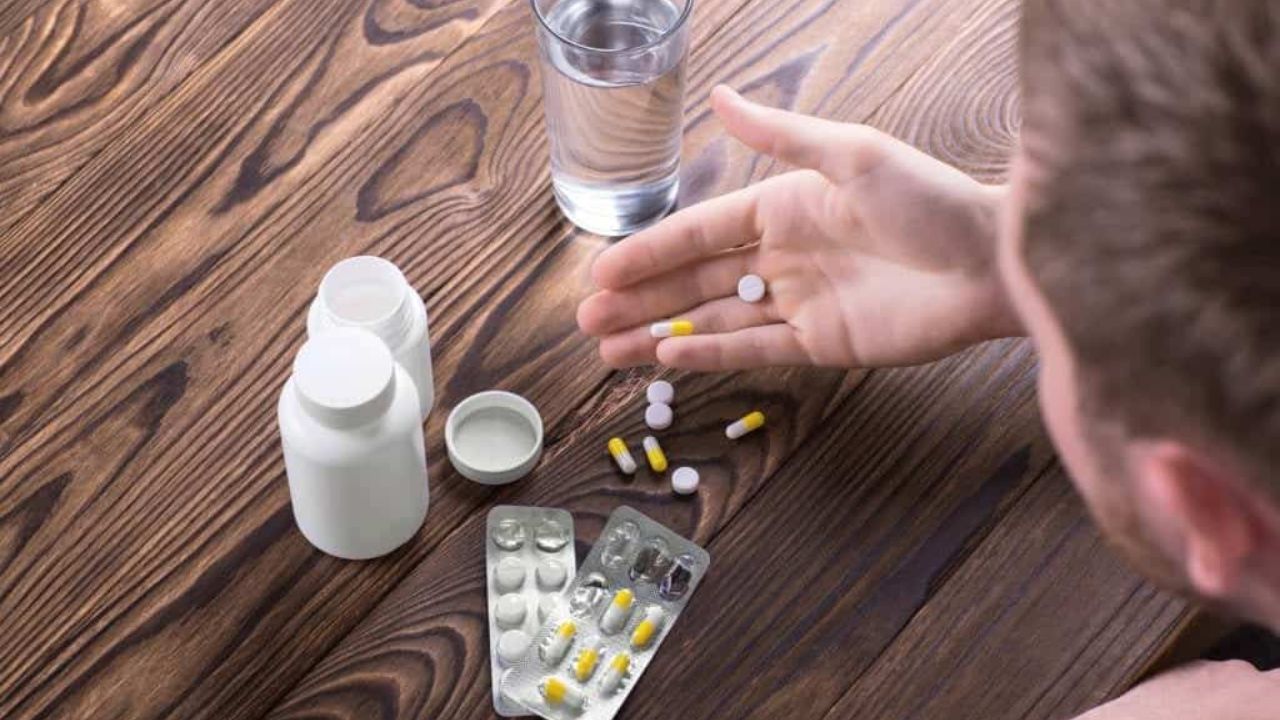 Painkillers Effects: పెయిన్ కిల్లర్స్ ను తెగ వాడేస్తున్నారా.? ఈ ఇబ్బందులు తప్పవు సుమీ..
