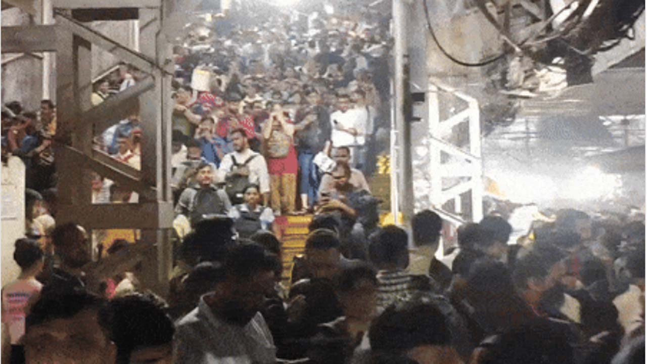 Mumbai Rain: ముంబైకి రెడ్ అలర్ట్ జారీ.. విద్యాసంస్థలు బంద్