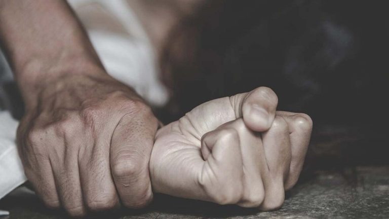 Gang Rape : కామపిశాచులకు కేరాఫ్‌.. మతిస్థిమితం లేని మహిళను సైతం వదలని మృగాళ్లు