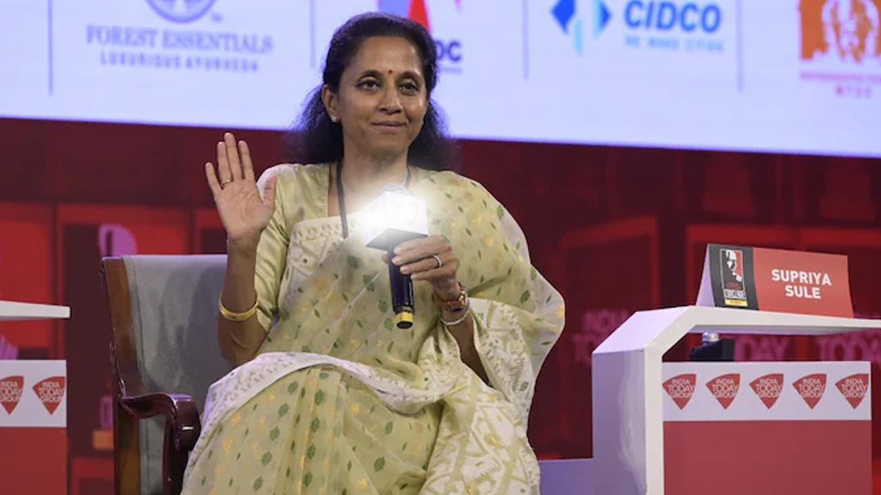 Supriya Sule: అజిత్‌ పవార్‌కు పార్టీ పగ్గాలు ఇచ్చేందుకు సిద్ధమైనప్పటికీ.. బీజేపీతో జత కట్టాడు.. !