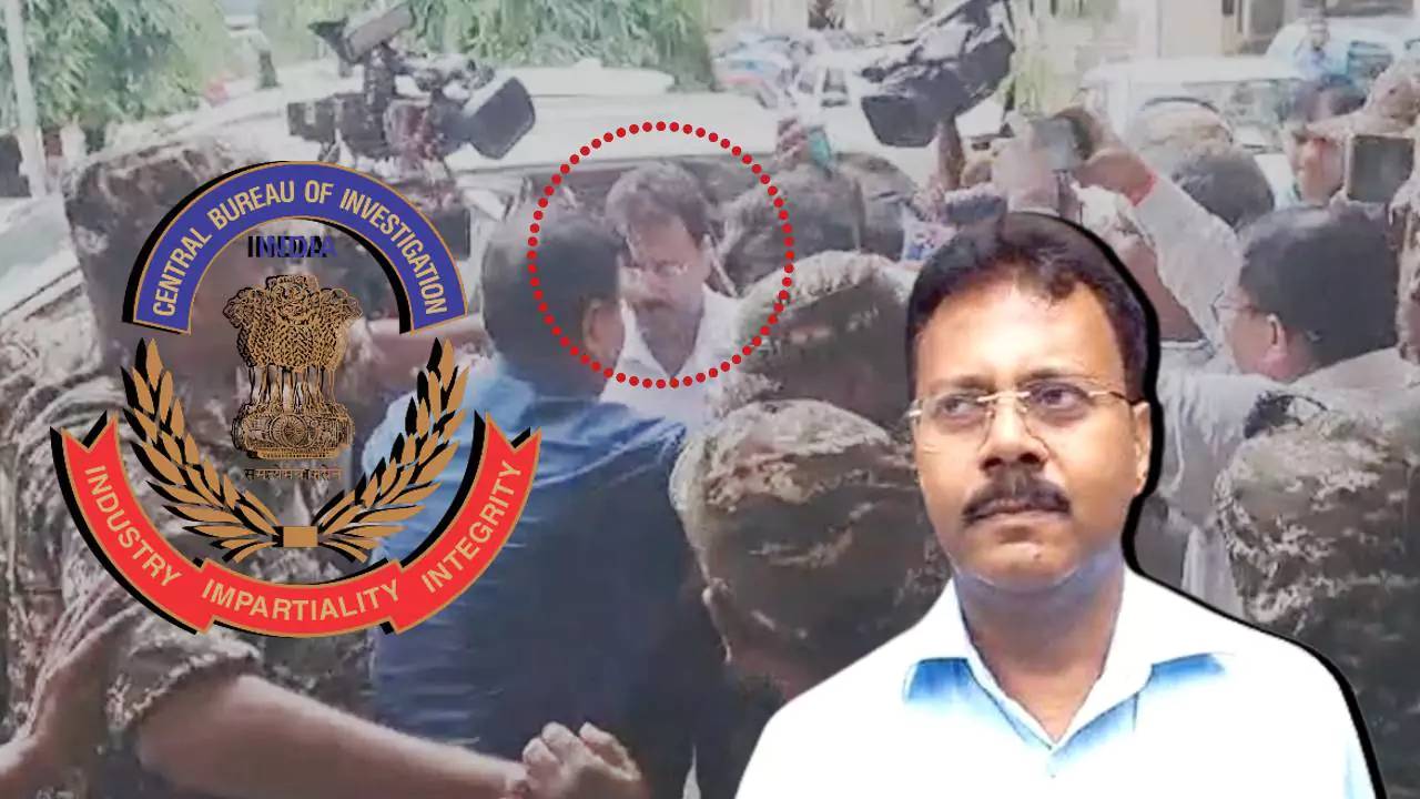 Kolkata Doctor Case: కోల్‌కతా వైద్యురాలి కేసులో కీలక పరిణామం.. కాలేజ్ మాజీ ప్రిన్సిపాల్ సందీప్‌ఘోష్‌ అరెస్ట్..