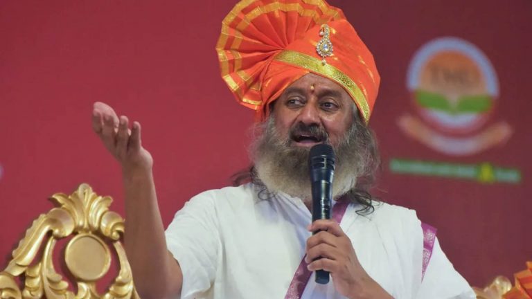 Sri Sri Ravi Shankar : తిరుపతి లడ్డూ వివాదంపై స్పందించిన శ్రీశ్రీ రవిశంకర్