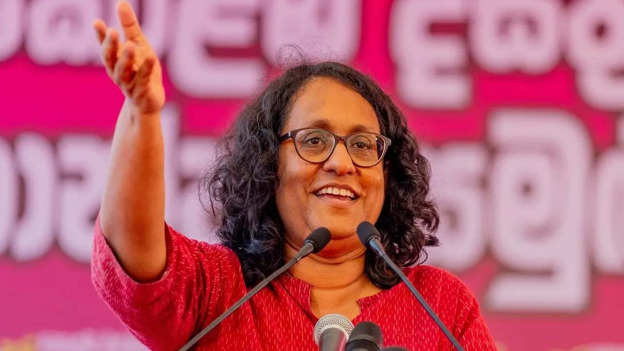 Sri lanka: శ్రీలంక ప్రధానిగా హరిణి అమరసూర్య ప్రమాణస్వీకారం