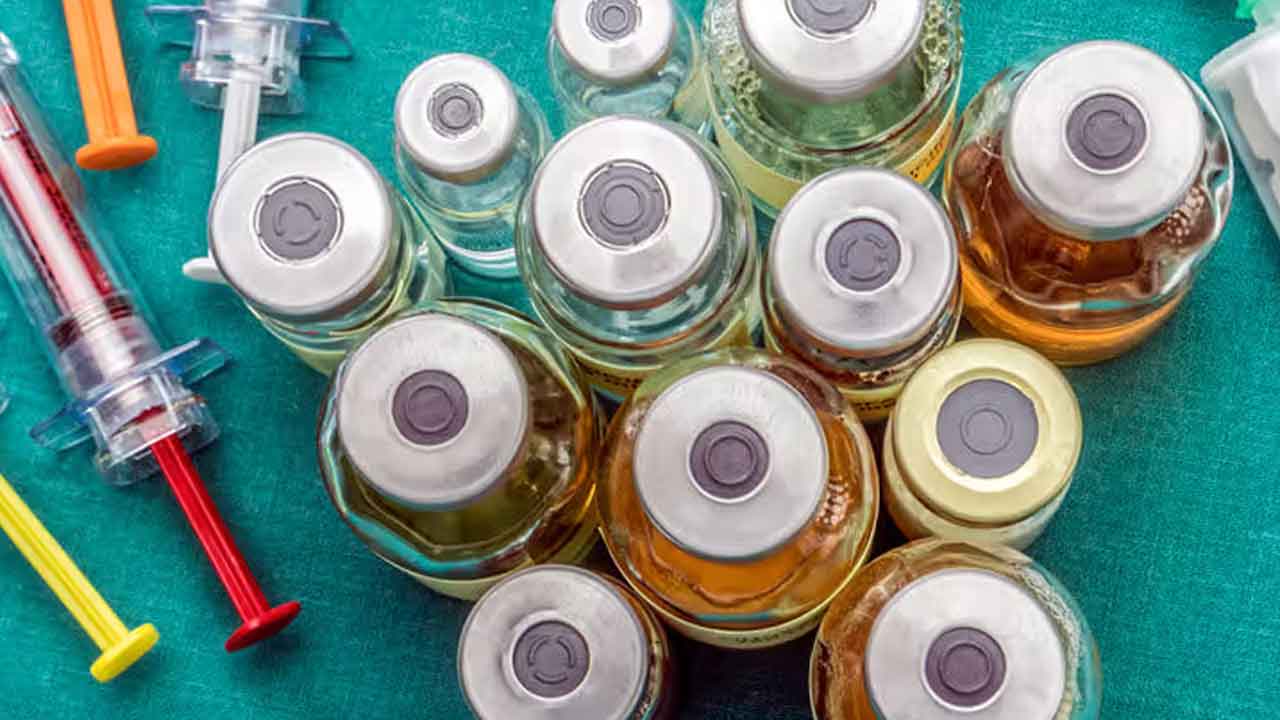 DCA : బాడీబిల్డర్లకు స్టెరాయిడ్స్ అమ్మకాలు.. డీసీఏ దాడులు