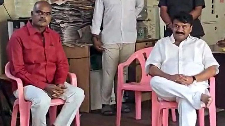 Talasani Srinivas Yadav: ఆస్పత్రికి వెళ్లాలంటే హౌస్ అరెస్ట్ అంటారే..? పోలీసులపై తలసాని ఫైర్..