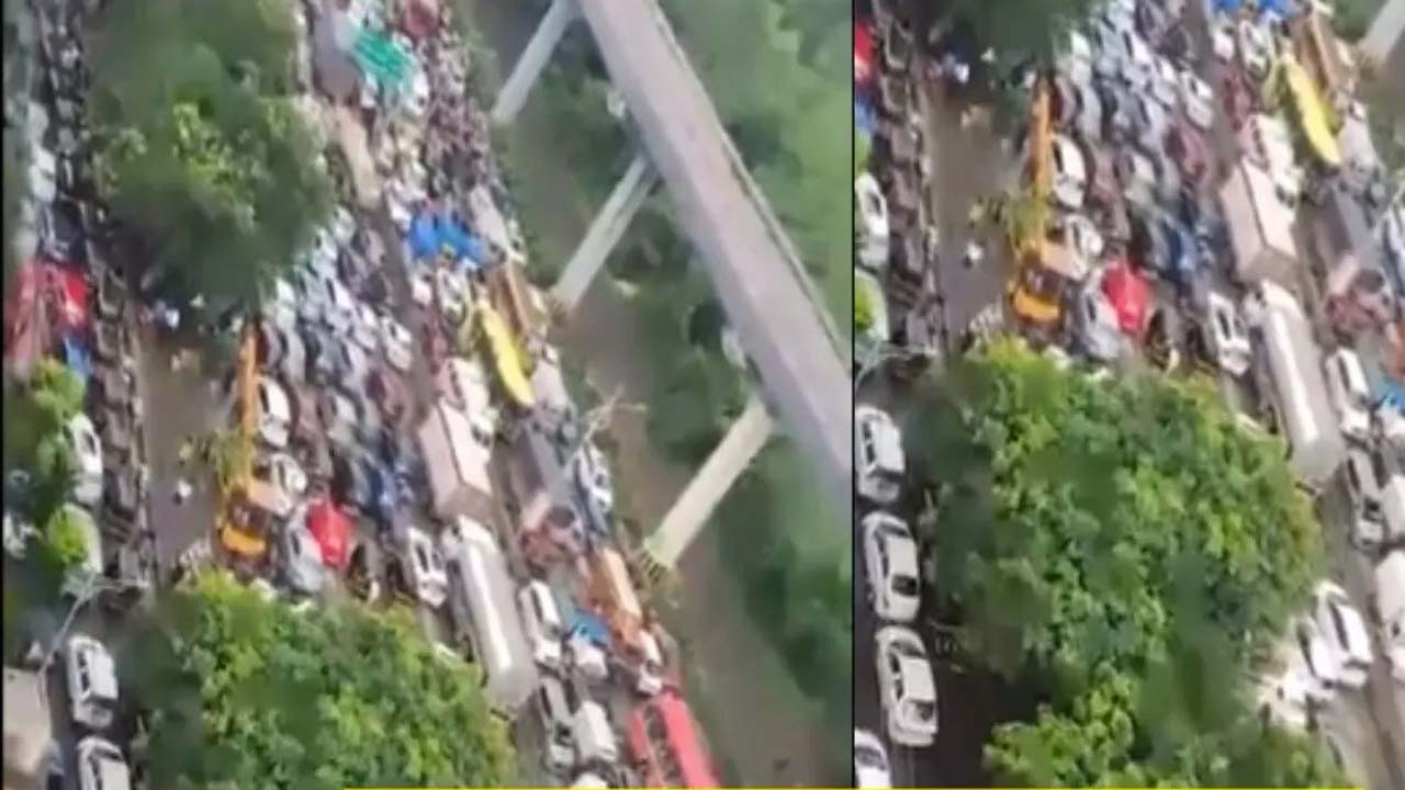 Mumbai: థానేలో బ్రిడ్జ్‌పై నుంచి పడ్డ ట్రక్కు.. భారీగా ట్రాఫిక్ జామ్.. 5 గంటల పాటు నరకం