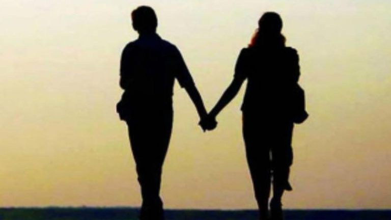 Illegal Affair: 30 ఏళ్ల కానిస్టేబుల్‌తో 45 ఏళ్ల మహిళ జంప్..