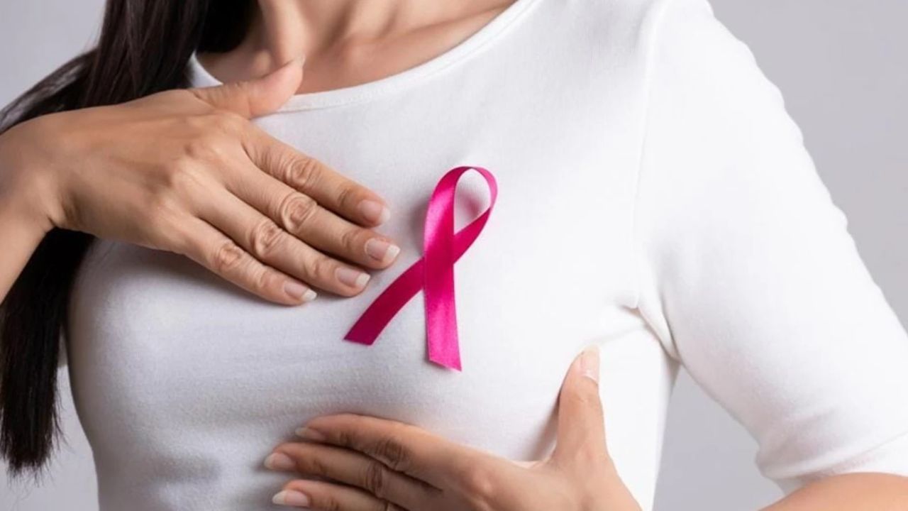 Breast Cancer: ఇలాంటి లక్షణాలుంటే కచ్చితంగా రొమ్ము క్యాన్సరే!