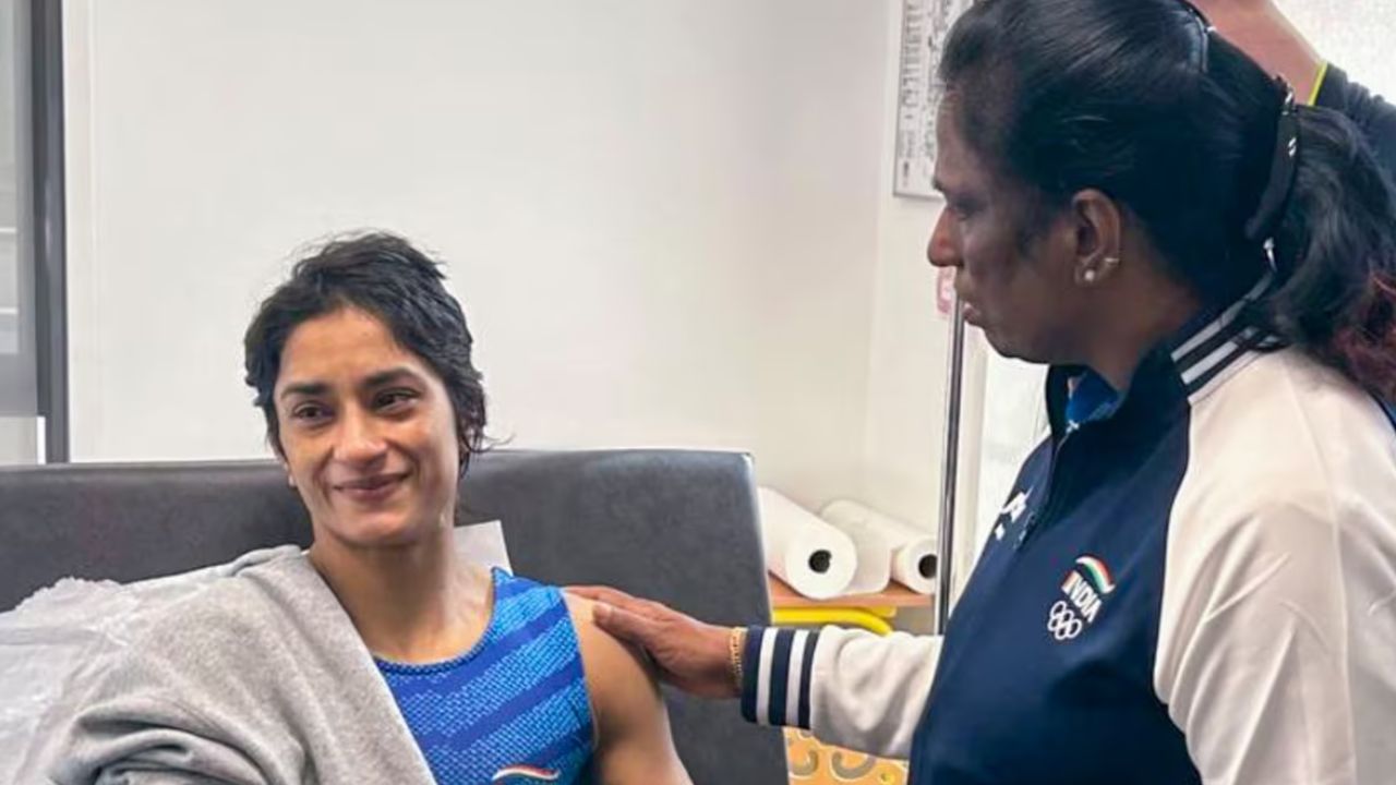 Vinesh Phogat: పీటీ ఉష ఫొటో కోసమే వచ్చారు.. అదో పెద్ద రాజకీయం: వినేశ్‌ ఫొగాట్