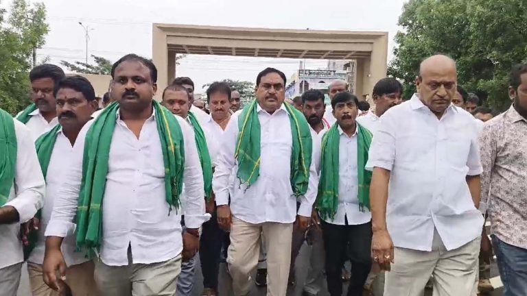 Errabelli Dayakar Rao: మూడు స్థానాల్లో మళ్ళీ బై ఎలక్షన్ రావడం ఖాయం.. ఎర్రబెల్లి హాట్ కామెంట్స్