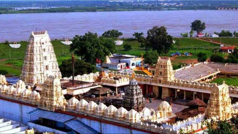 Bhadradri : భద్రాద్రి దేవాలయం పేరును ఉపయోగించి అమెరికాలో విరాళాలు