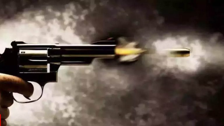 Breaking News: పోలీసులపై కాల్పులు జరిపిన అత్యాచార నిందితుడు.. ఏమైందంటే?