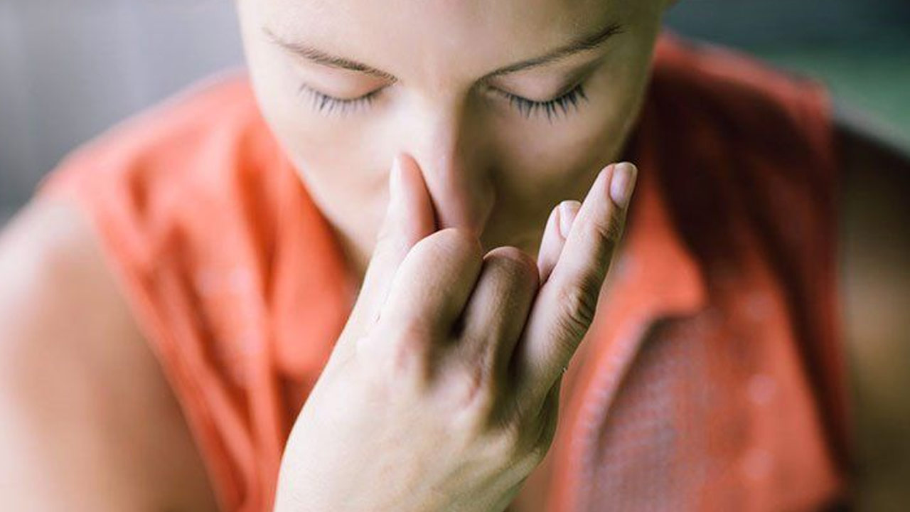 Breathlessness: శ్వాస తీసుకోవడంలో ఇబ్బంది పడుతున్నారా.. వీటికి సంకేతం..!