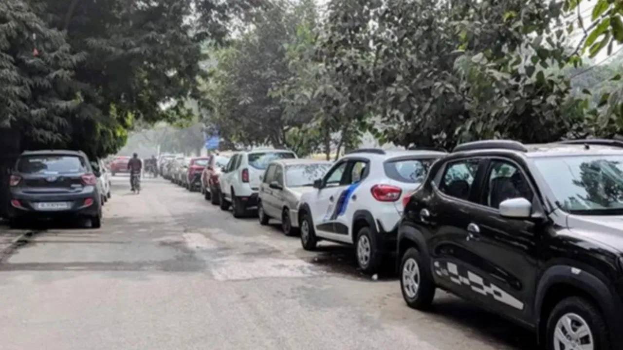 Uttarpradesh :  రోడ్డుపై కారు పార్కింగ్ చేస్తే ప్రభుత్వం టోలు తీస్తది.. ఎంత వసూలు చేస్తుందంటే ?