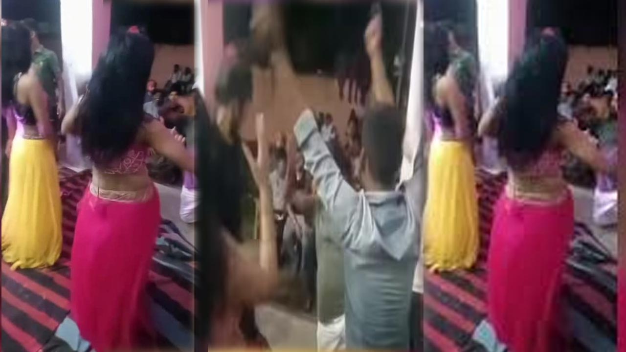Vulgar Dancing In School: చదువుకునే స్కూల్⁭లో బార్‌ డ్యాన్సర్లతో కలిసి అసభ్యకర నృత్యాలు..