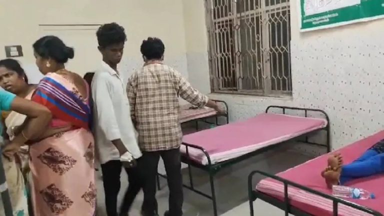 Biryani: డీఎంకే పార్టీ కార్యక్రమంలో బిర్యానీ.. 100 మందికి పైగా ఫుడ్ పాయిజన్..