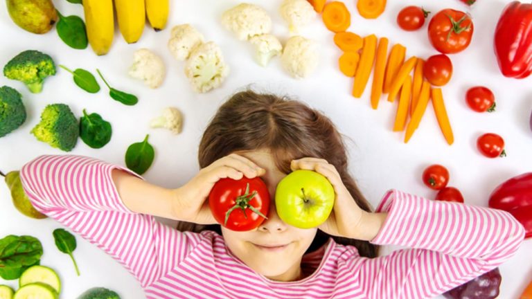 Eye Vision: సర్వేంద్రియానం నయనం ప్రధానం.. మెరుగైన కంటి చూపు కోసం ఇవి తినాల్సిందే..